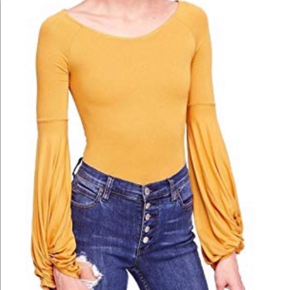 Free People Tops - SOLD 🍒BNWT Free people current season fall top